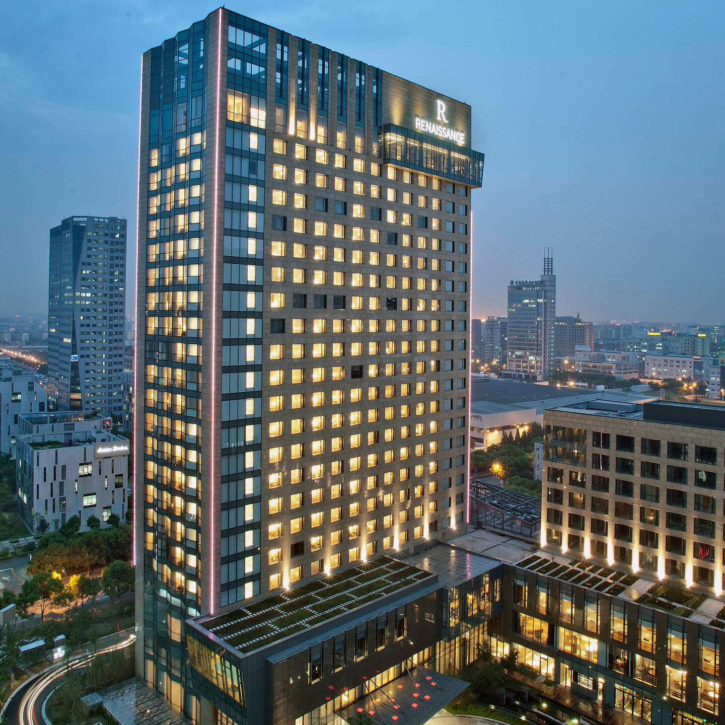 上海扬子江万丽大酒店 (Renaissance Shanghai Yangtze Hotel)_豪华型_预订优惠价格_地址位置_联系方式